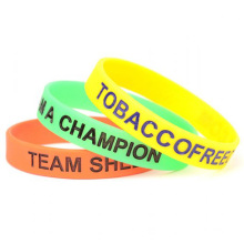 2016 Silicone Debossed Wristbands Filled Color